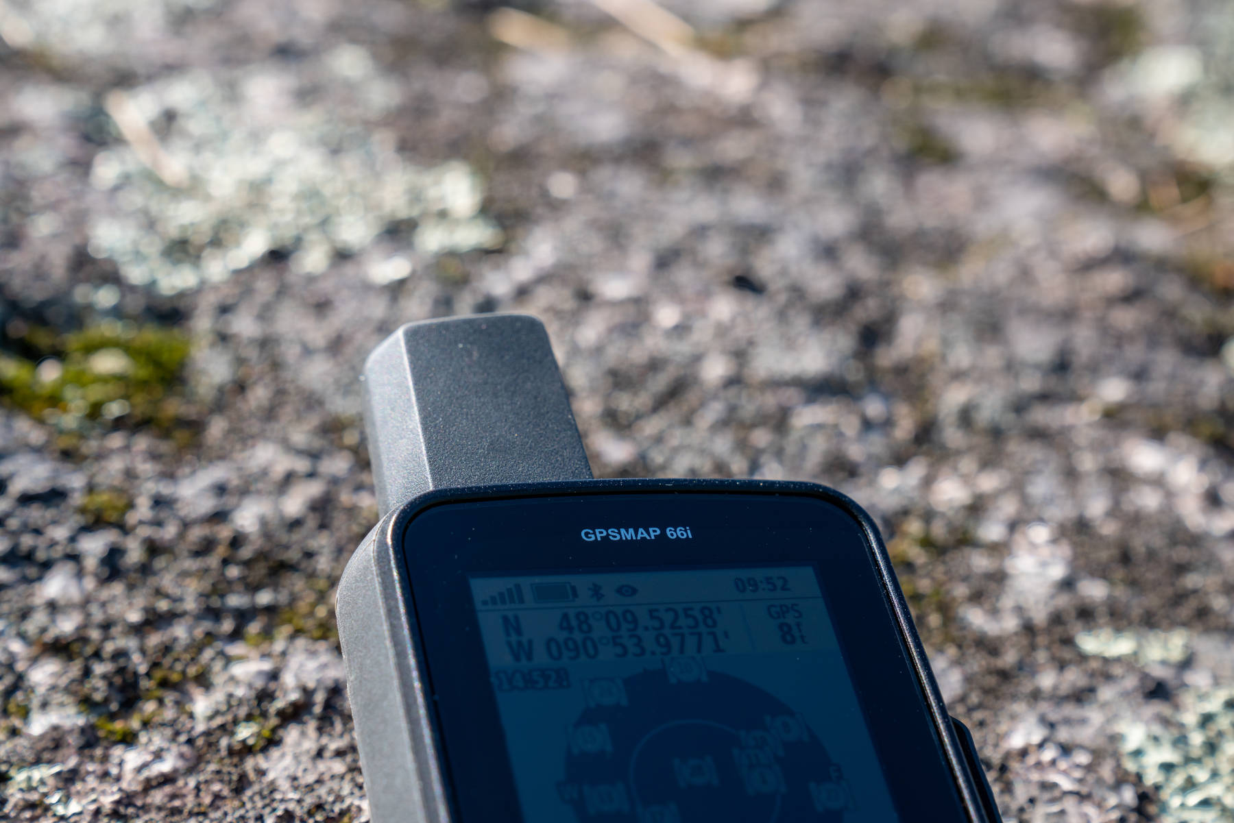 Garmin's GPSMAP 66i handheld and satellite communicator - HelloTrail.com