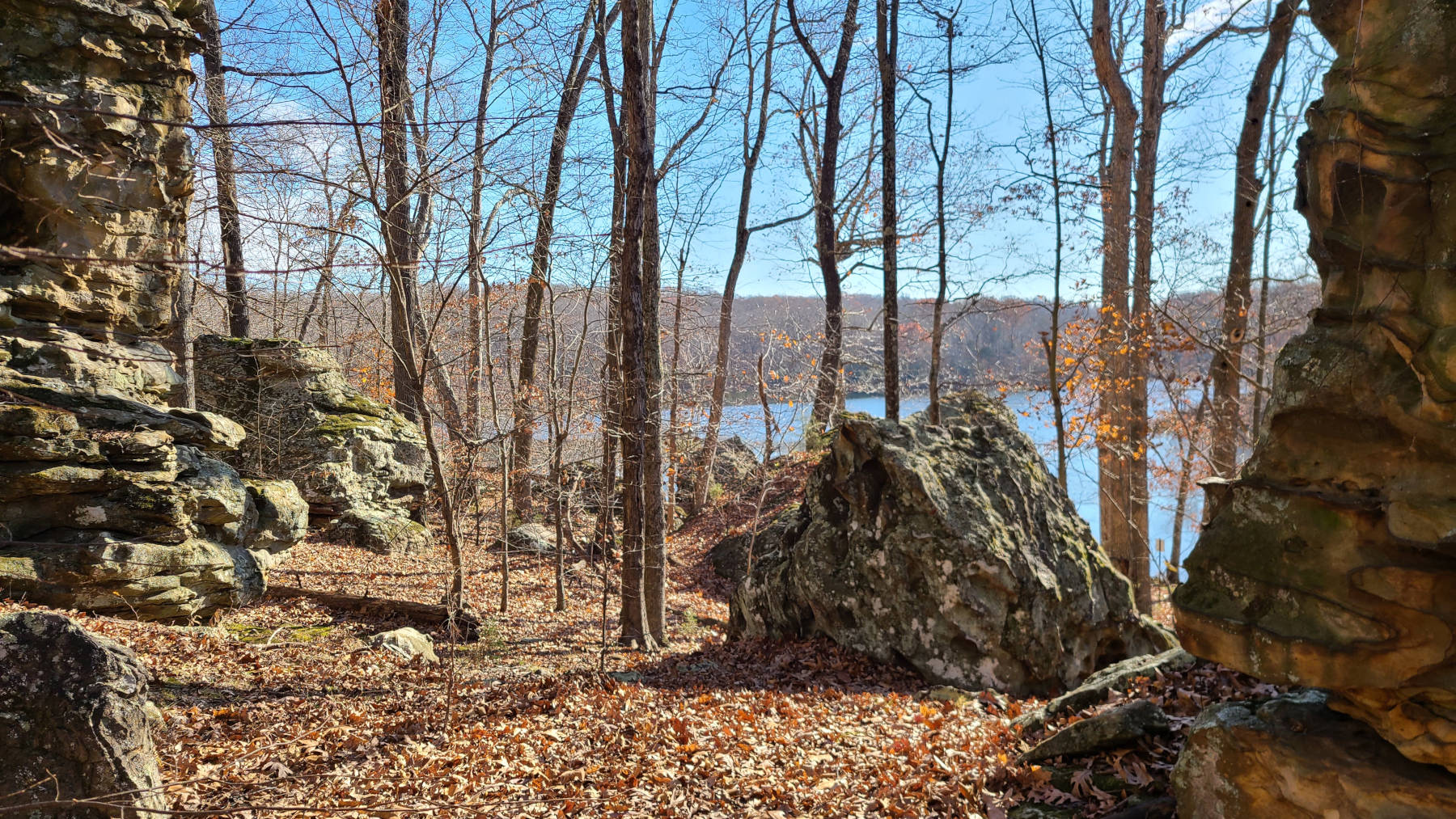 A short hike near Carbondale, IL - HelloTrail