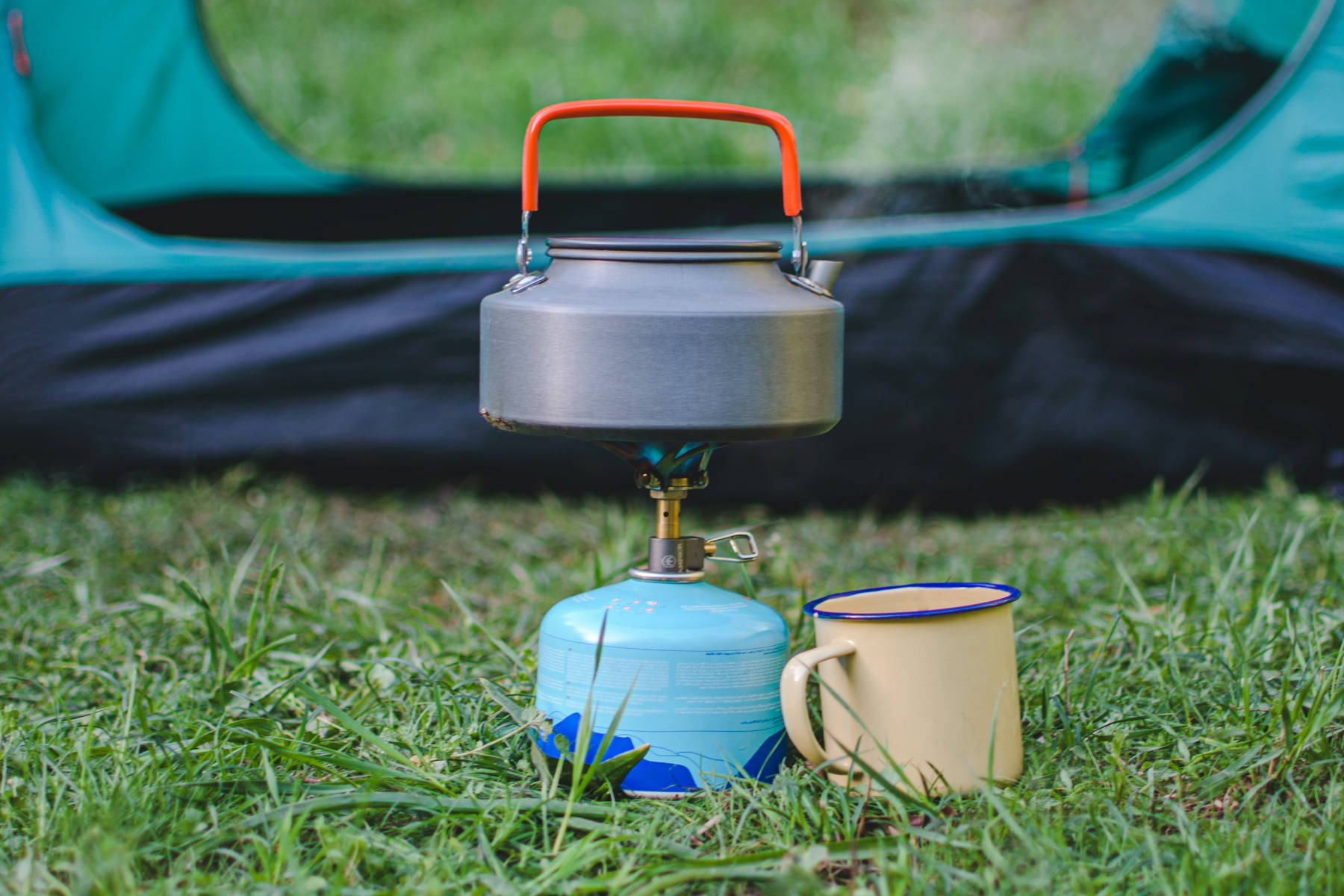 Heating water while camping using propane - HelloTrail.com
